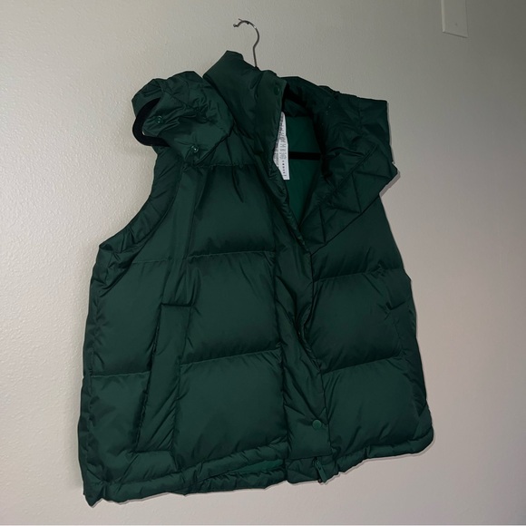 Lululemon Wunder Puff Full Length Vest!! - Picture 2 of 4